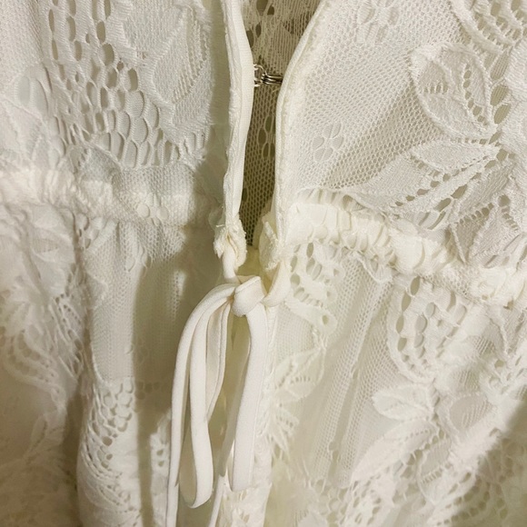 Show Me Your Mumu Roxy Plunging Romper White XS - Picture 8 of 10